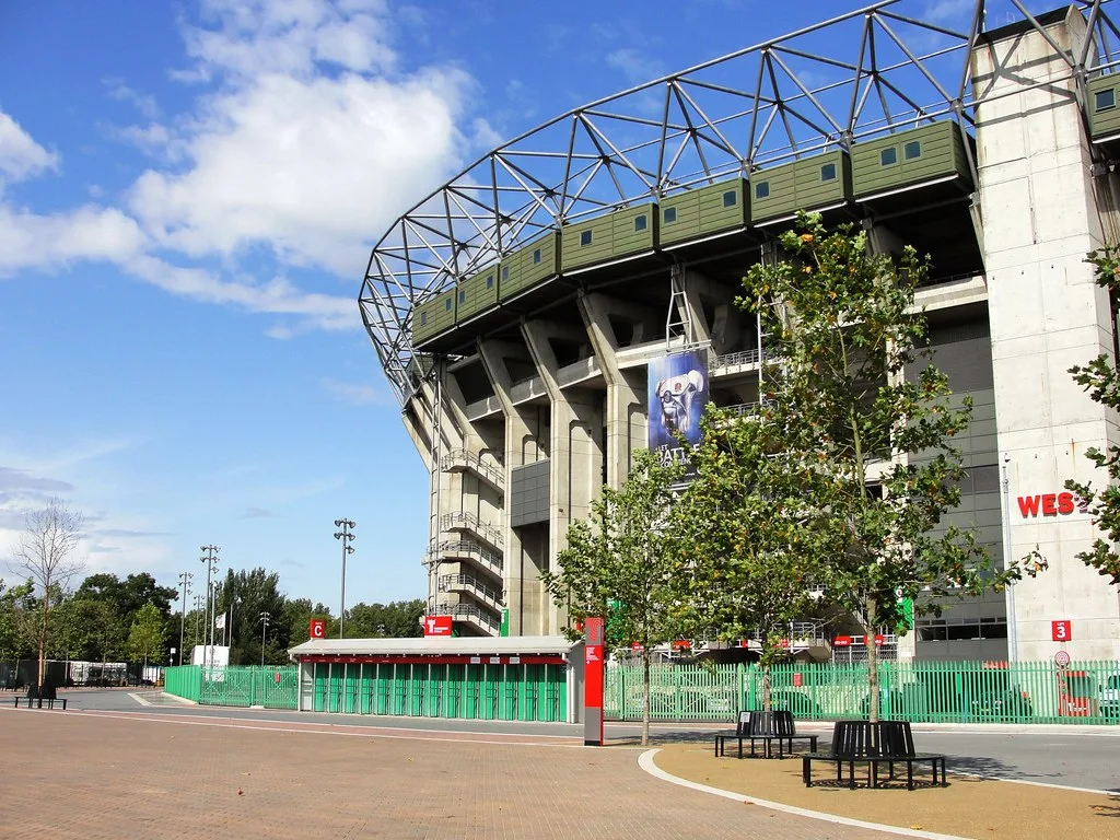 Whitton Road running alongside Twickenham Stadium